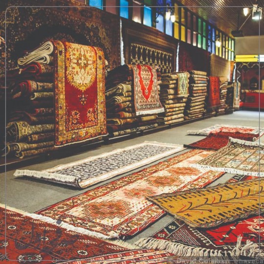 راهنمای کامل قیمت راه‌اندازی فرش فروشی در ایران